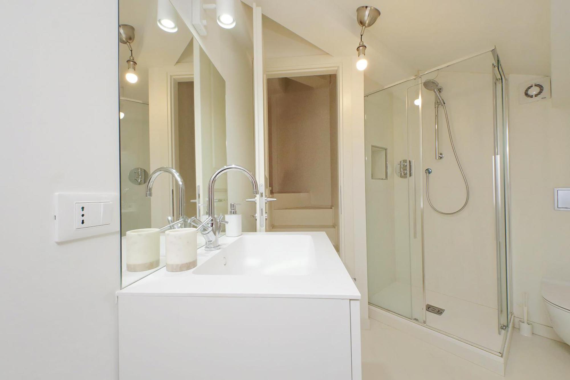 Vatican Basilica Apartment *